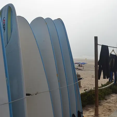 Baleal House, Is